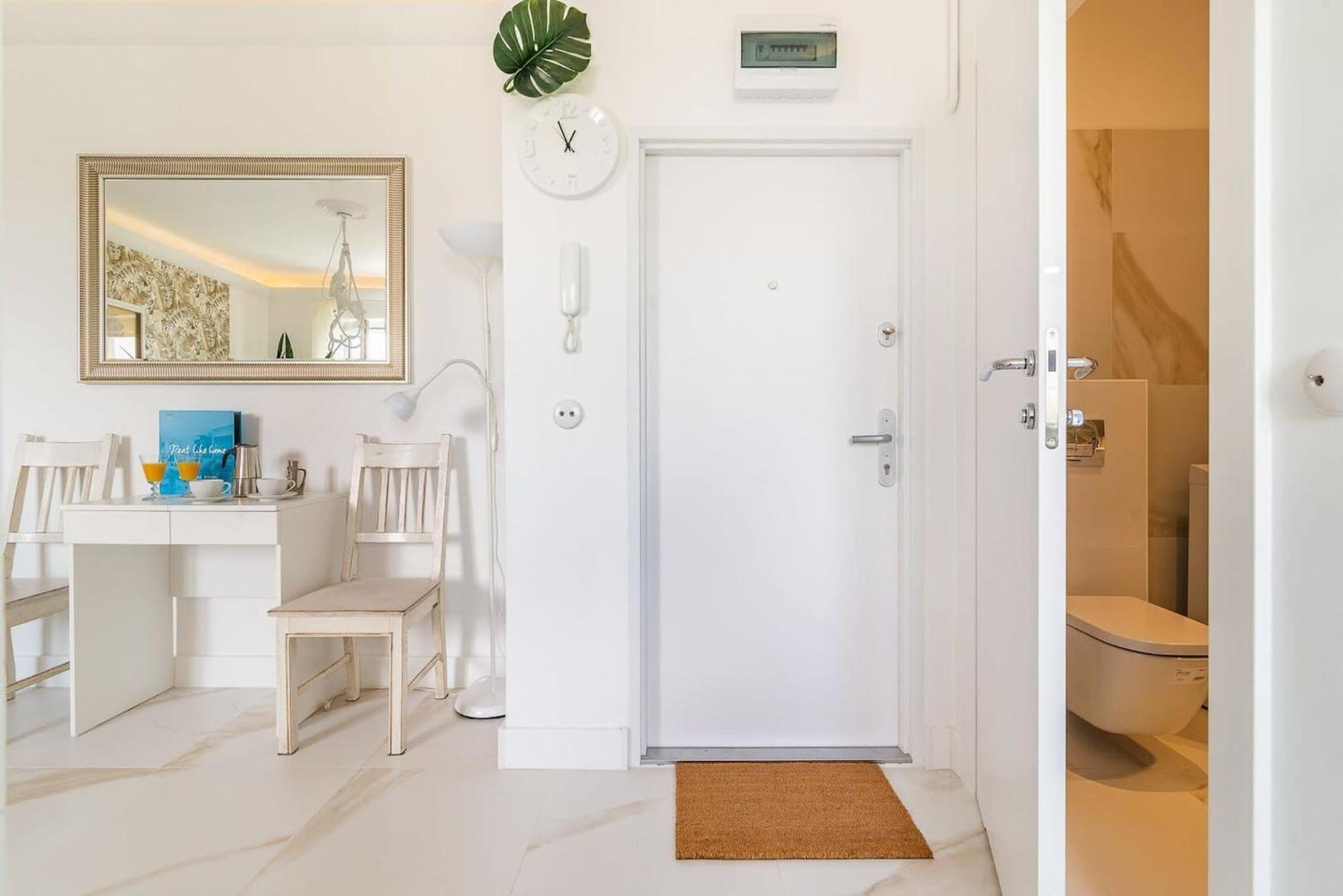 Plac Inwalidow 10 - Aesthetic By Renters Apartment Warschau
