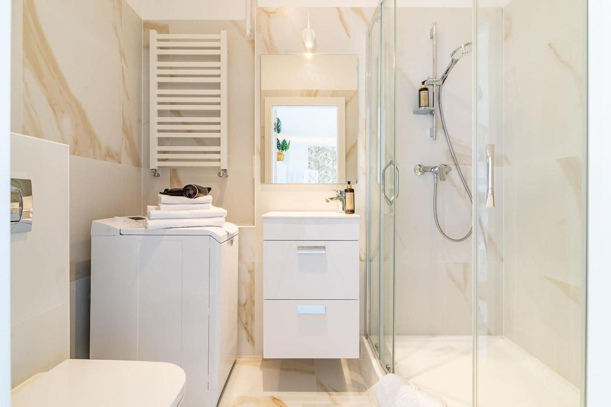 Rent Like - Plac Inwalidów 10 * Warszawa